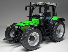 1028	Deutz-Fahr AgroStar 6.38 1993-1995, 1:32 weise-toys   - Bild vergrern 