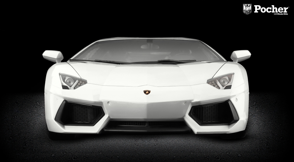 Aventador Bausatz 18 Isis weiss Pocher