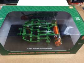 4276 Amazone Cenius 3002, 1:32 UniversalHobbies   - Bild vergr��ern 