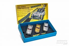 RT70007	5063129051204		James Bond Aston Martin DB5 Classic Collector Set (CORGI 70th Anniversary) in - Bild vergr��ern 