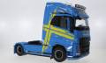 30207 Volvo FH16 XL Cab, hellblau/gelb, 2018,1:18 Premium Classiixxs
